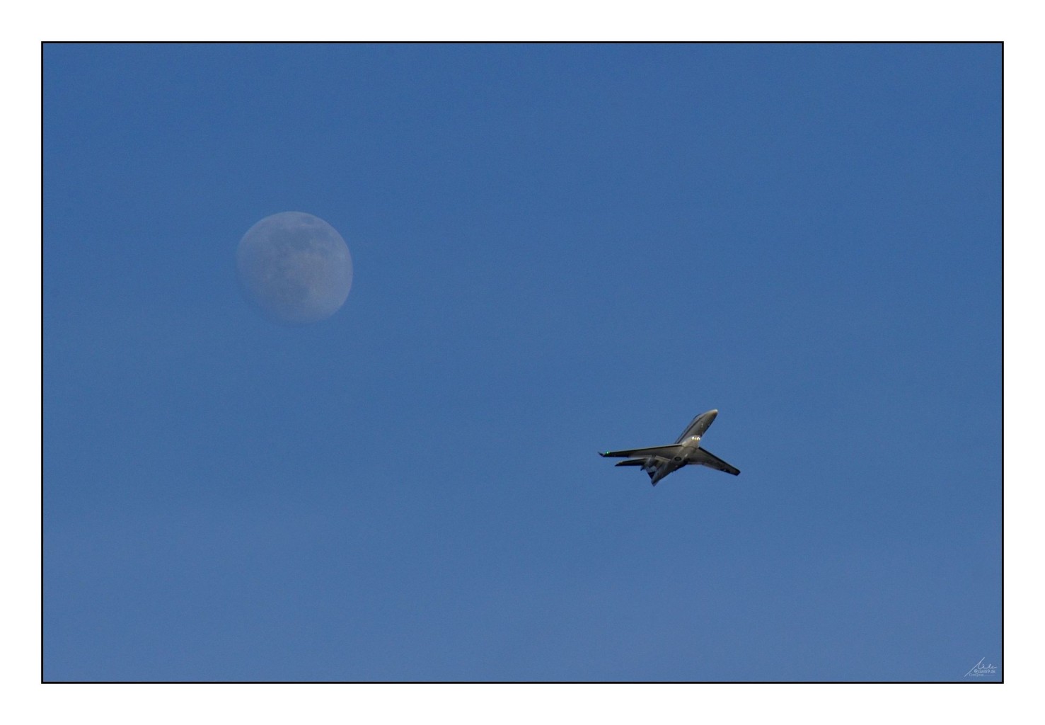 moon Jet3-wz-r2b.jpg